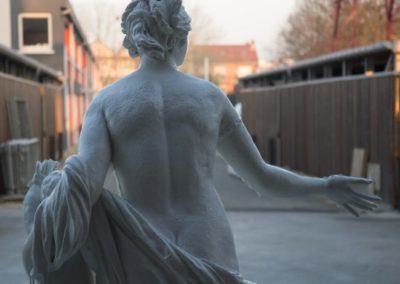 Réalisation à base de résine poudre de marbre - groupe sculpté Latone Versailles