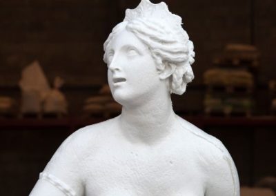 Réalisation à base de résine poudre de marbre - groupe sculpté Latone Versailles